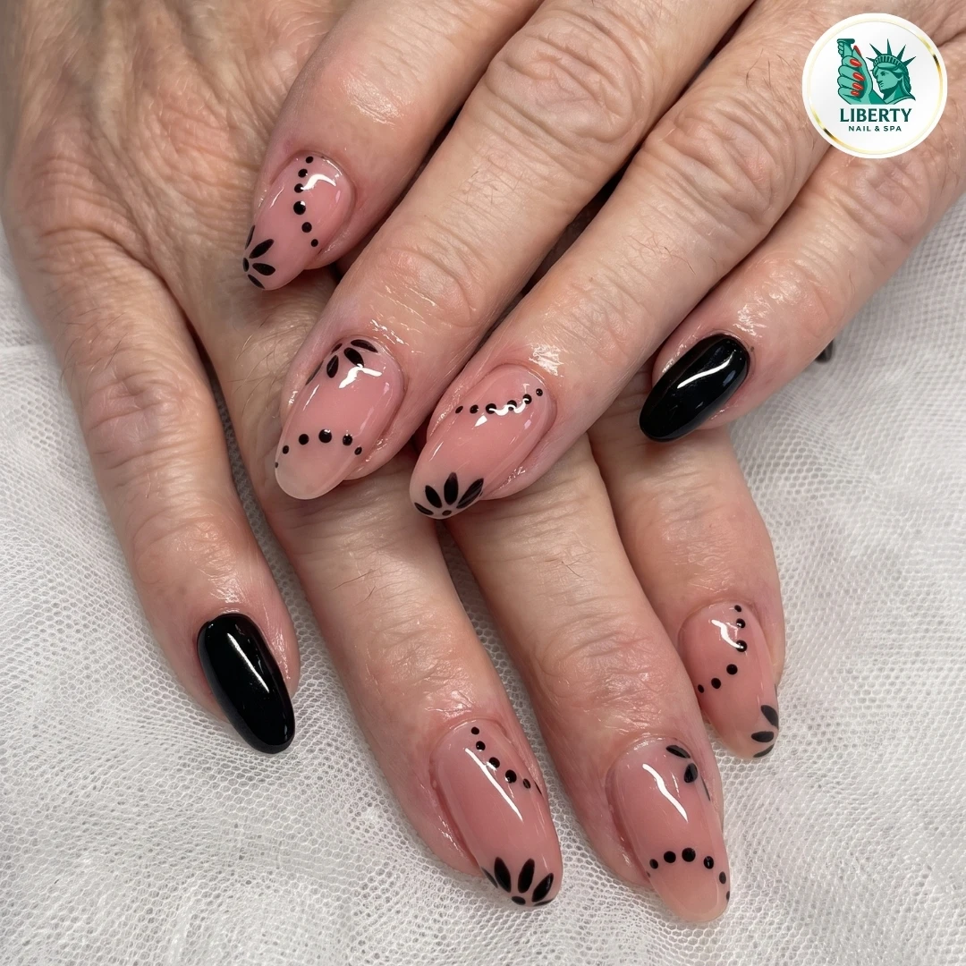Elegant nails